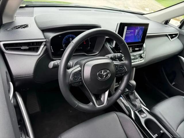 2025 Toyota Corolla Cross XLE
