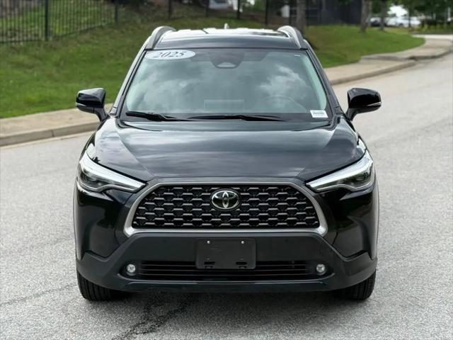 2025 Toyota Corolla Cross XLE