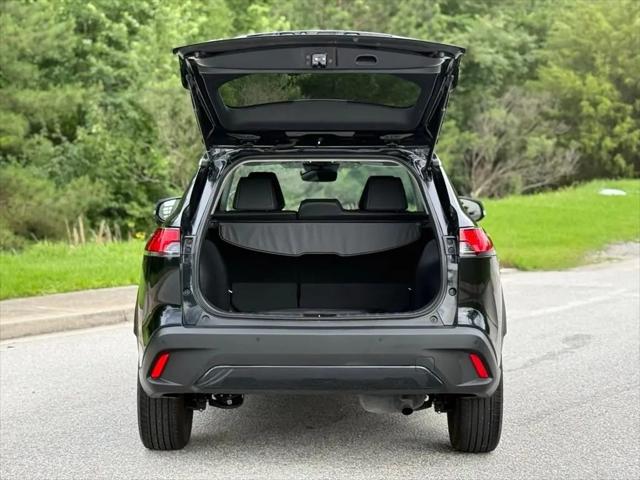 2025 Toyota Corolla Cross XLE