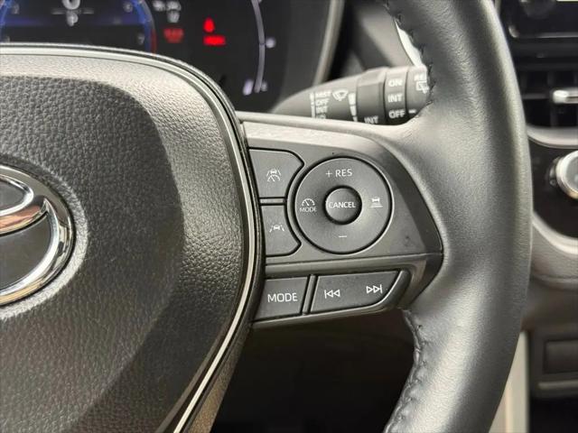 2025 Toyota Corolla Cross XLE