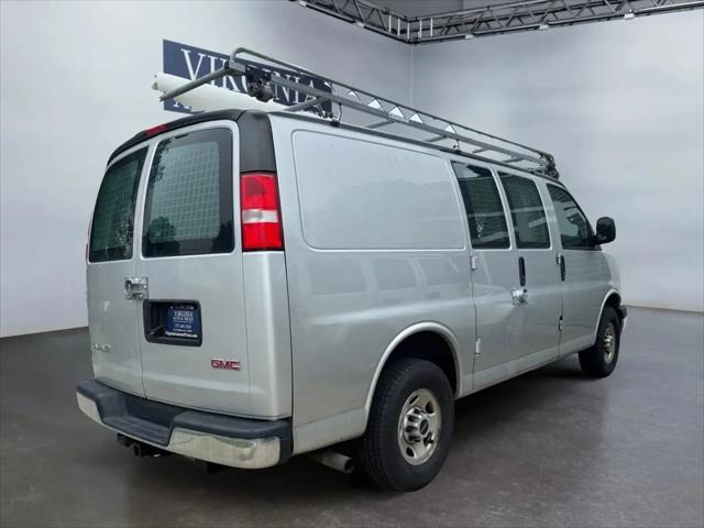 2020 GMC Savana Cargo RWD 3500 Regular Wheelbase Work Van