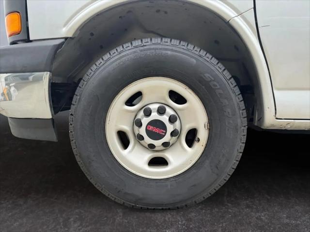 2020 GMC Savana Cargo RWD 3500 Regular Wheelbase Work Van