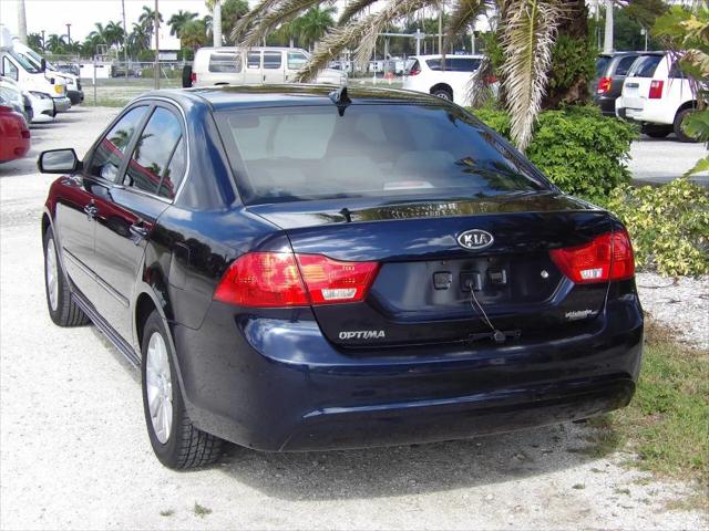 2010 Kia Optima LX