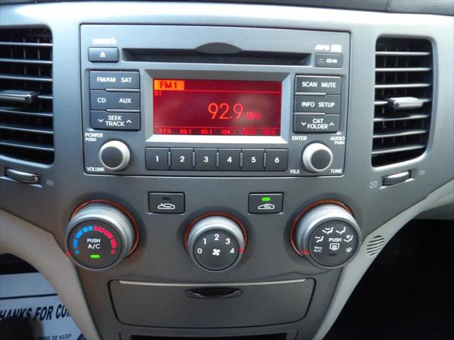 2010 Kia Optima LX