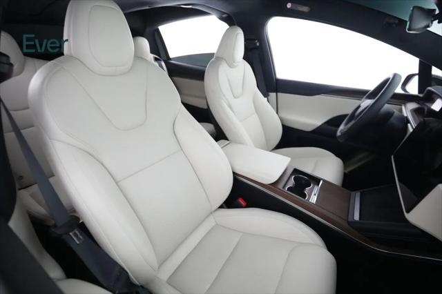 2024 Tesla Model X Long Range