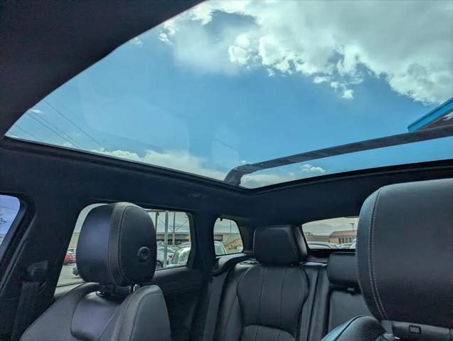 2018 Land Rover Range Rover Evoque SE Premium