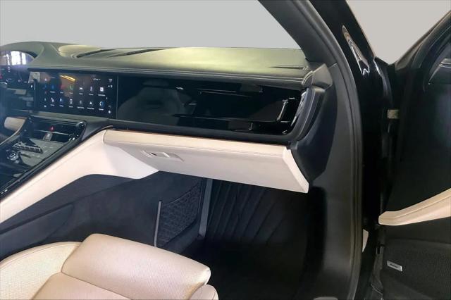 2024 Porsche Panamera 4