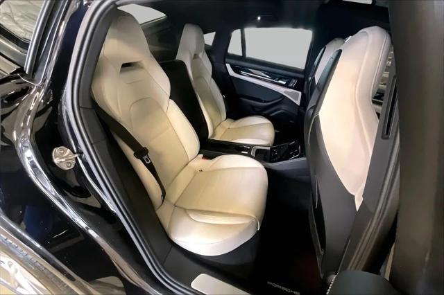 2024 Porsche Panamera 4