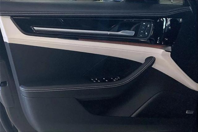 2024 Porsche Panamera 4