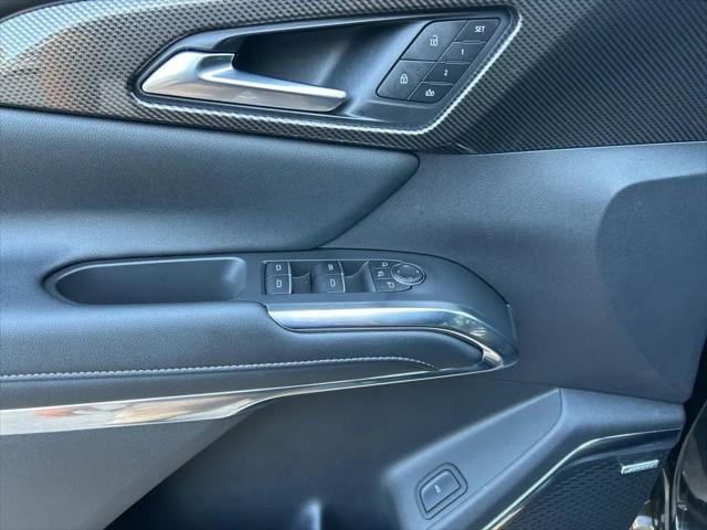 2025 Chevrolet Traverse AWD High Country