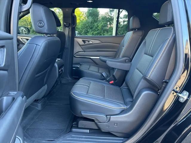 2025 Chevrolet Traverse AWD High Country