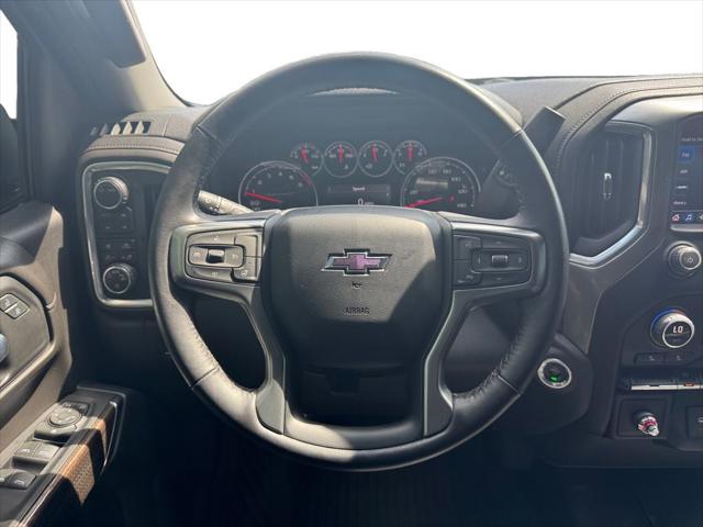 2022 Chevrolet Silverado 1500 4WD Crew Cab Short Bed RST