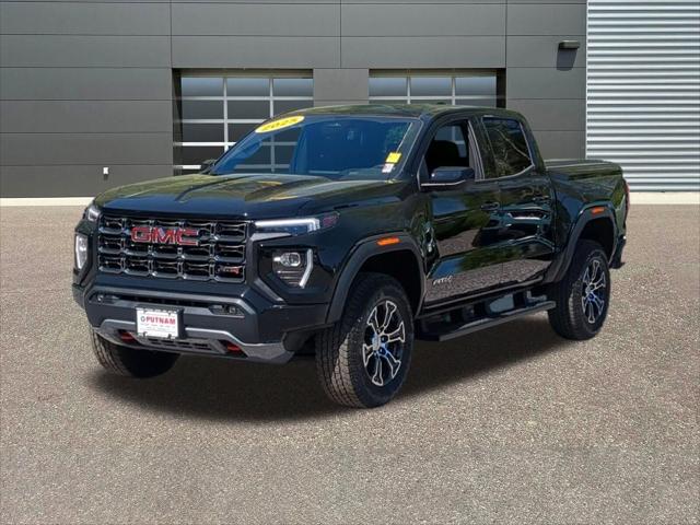2025 GMC Canyon 4WD AT4