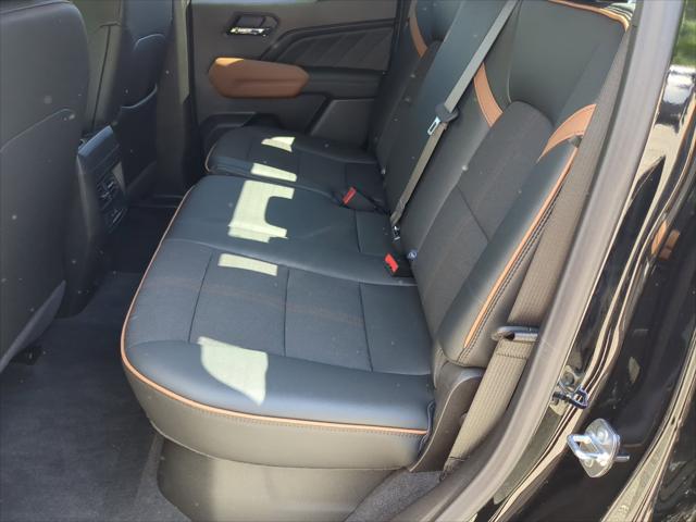 2025 GMC Canyon 4WD AT4