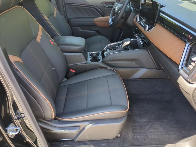 2025 GMC Canyon 4WD AT4