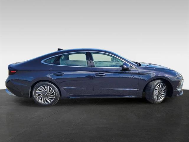 2025 Hyundai Sonata Hybrid Limited