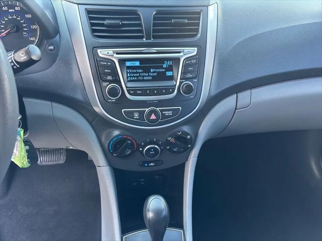 2017 Hyundai Accent SE