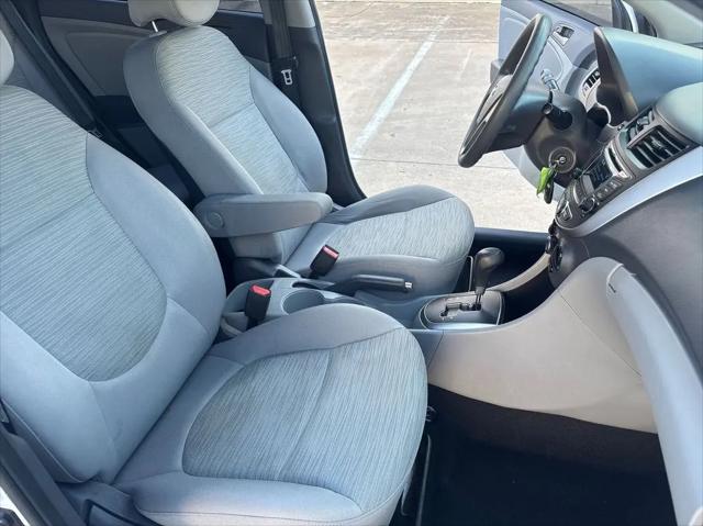 2017 Hyundai Accent SE