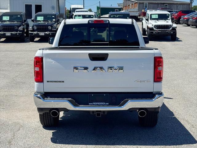 2025 Ram 1500 Big Horn Crew Cab 4x4 5'7" Box