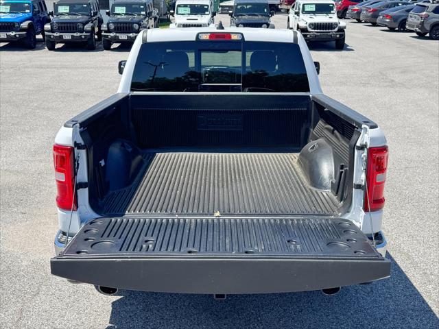 2025 Ram 1500 Big Horn Crew Cab 4x4 5'7" Box