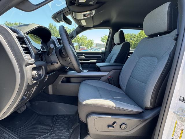 2025 Ram 1500 Big Horn Crew Cab 4x4 5'7" Box