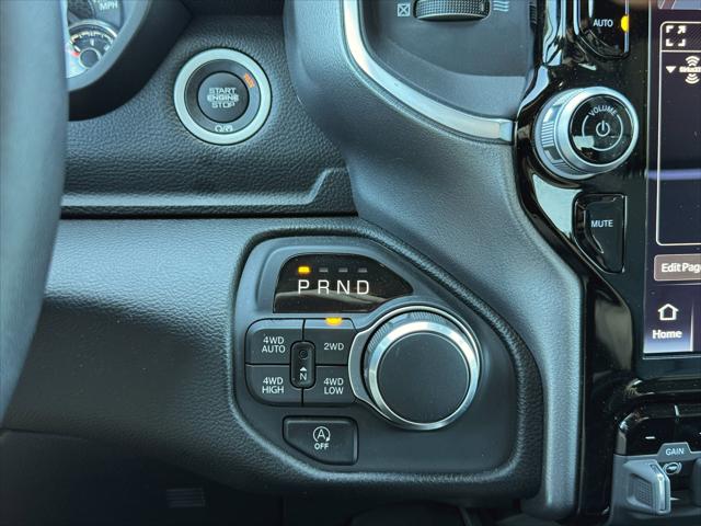 2025 Ram 1500 Big Horn Crew Cab 4x4 5'7" Box