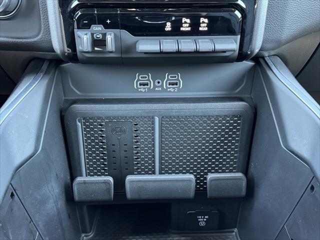 2025 Ram 1500 Big Horn Crew Cab 4x4 5'7" Box