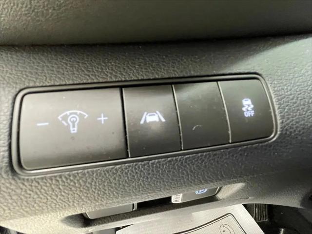 2022 Hyundai Santa Fe SE