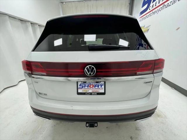 2025 Volkswagen Atlas 2.0T SE w/Technology