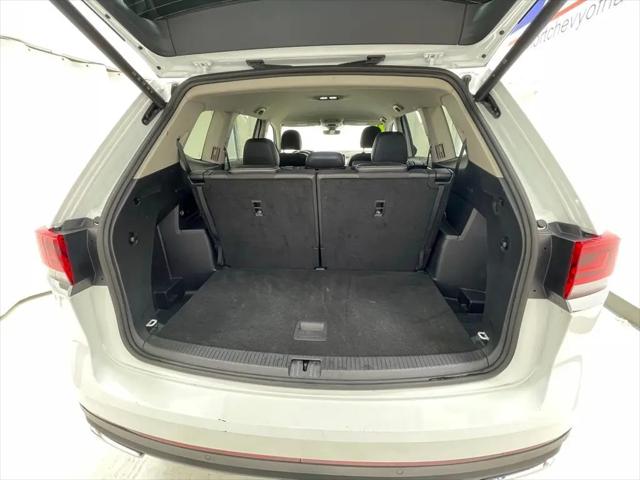 2025 Volkswagen Atlas 2.0T SE w/Technology