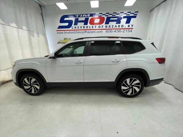 2025 Volkswagen Atlas 2.0T SE w/Technology
