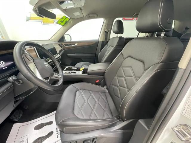 2025 Volkswagen Atlas 2.0T SE w/Technology