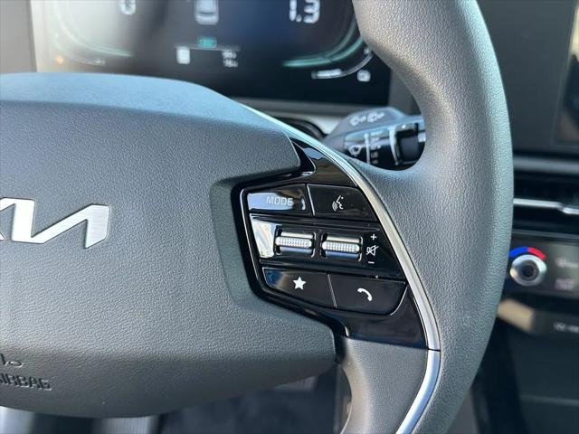 2026 Kia Niro LX