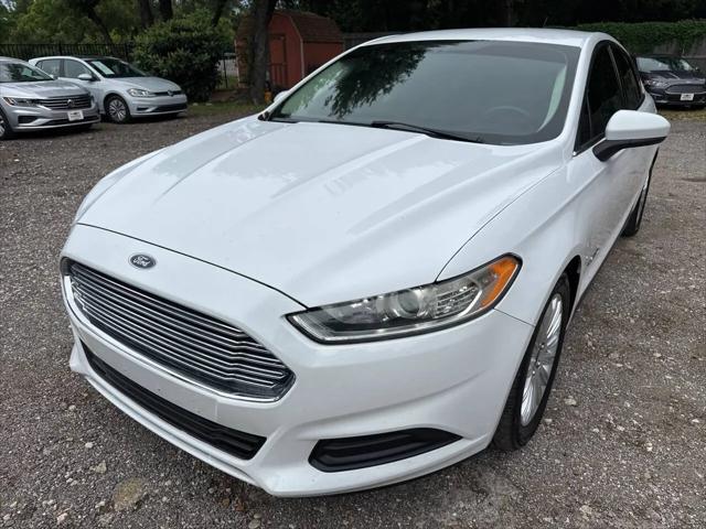 2015 Ford Fusion Hybrid S