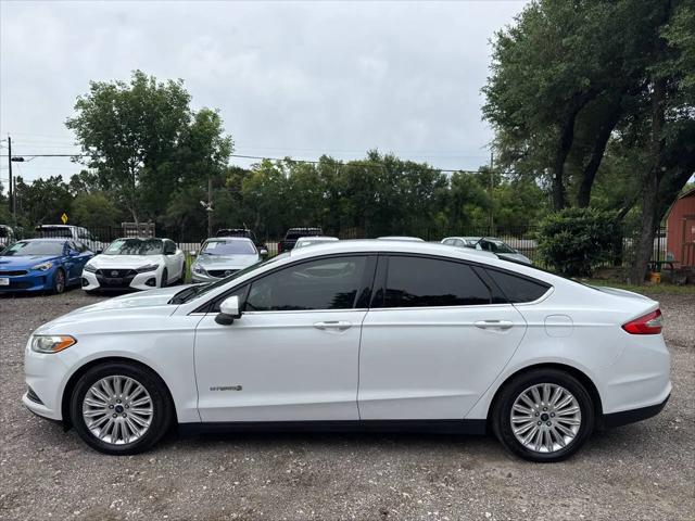 2015 Ford Fusion Hybrid S