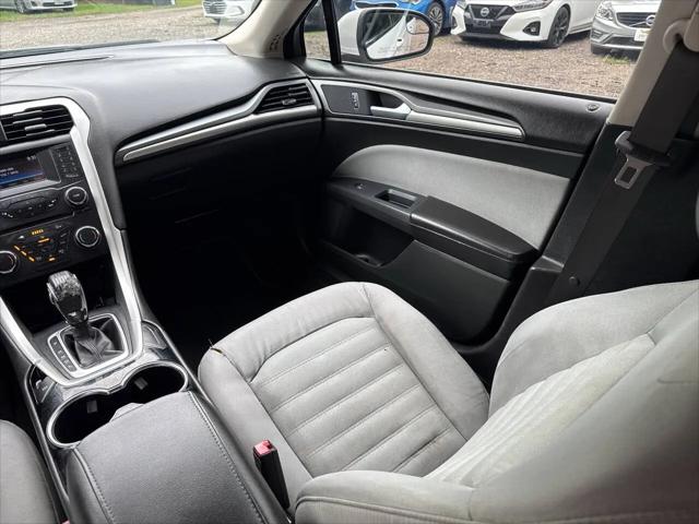 2015 Ford Fusion Hybrid S