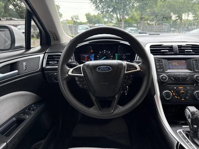 2015 Ford Fusion Hybrid S