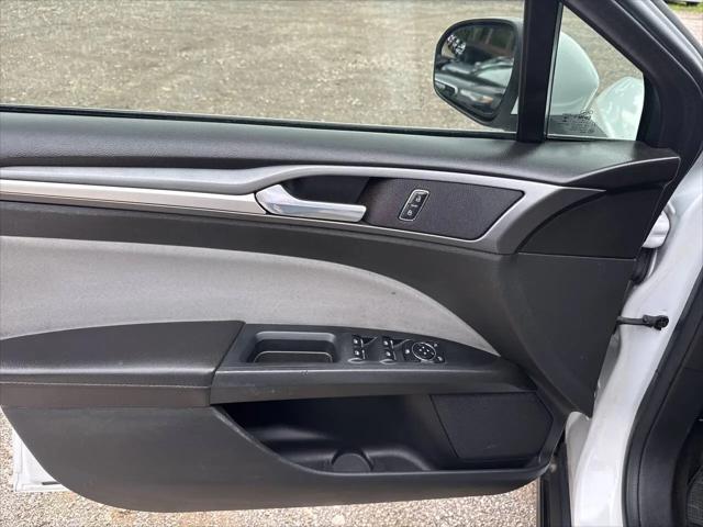 2015 Ford Fusion Hybrid S