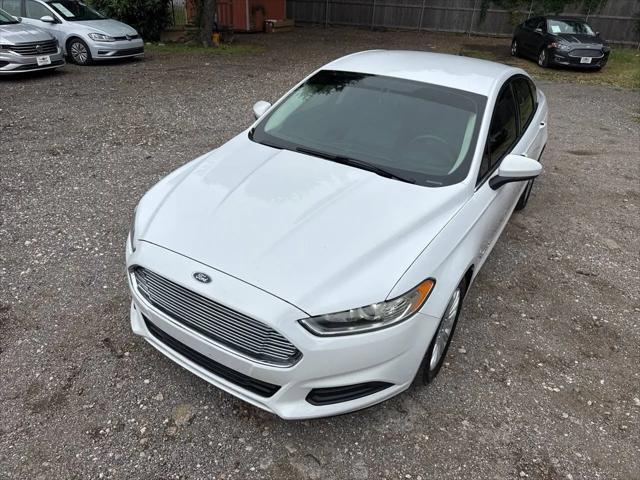 2015 Ford Fusion Hybrid S