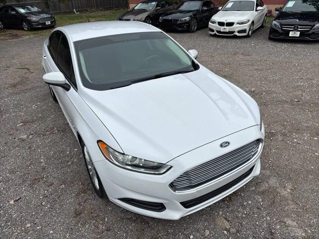 2015 Ford Fusion Hybrid S