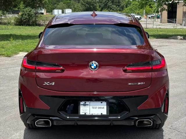 2025 BMW X4 xDrive30i
