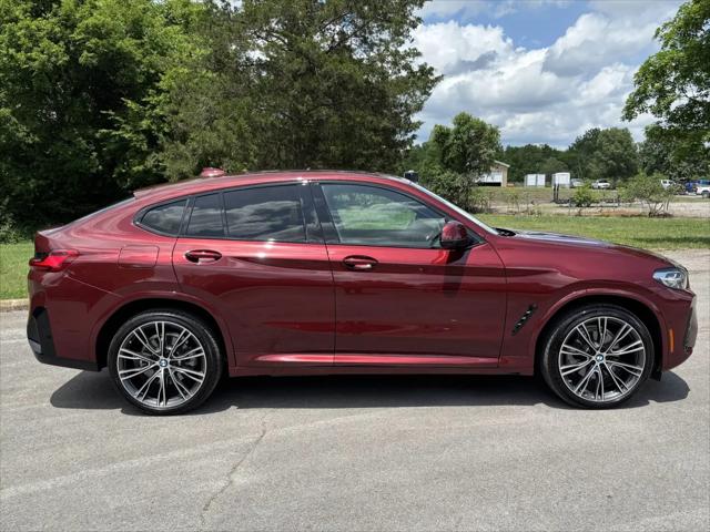 2025 BMW X4 xDrive30i