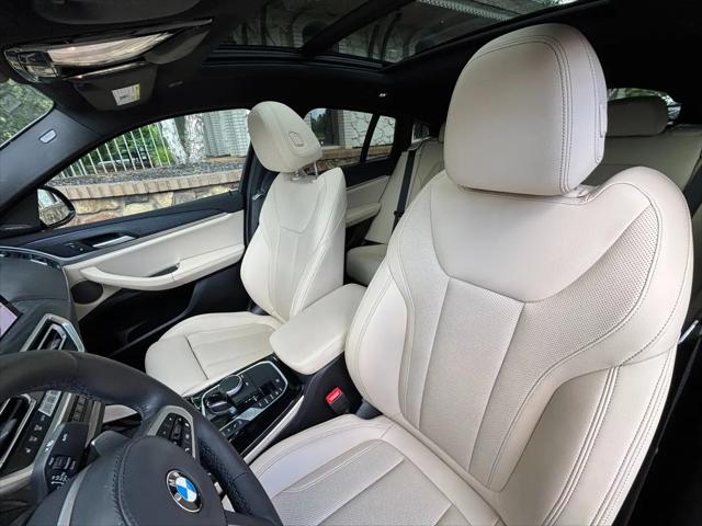 2025 BMW X4 xDrive30i