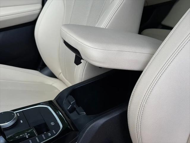 2025 BMW X4 xDrive30i
