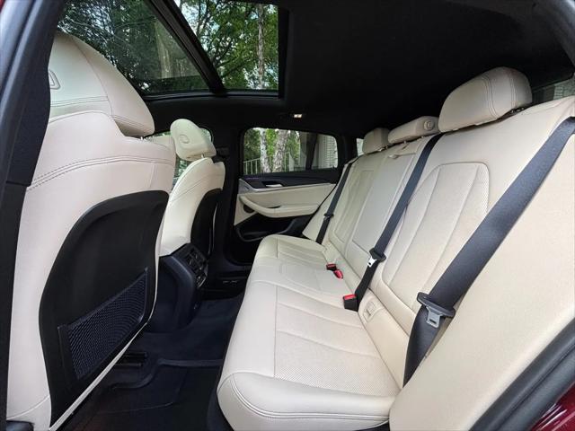 2025 BMW X4 xDrive30i