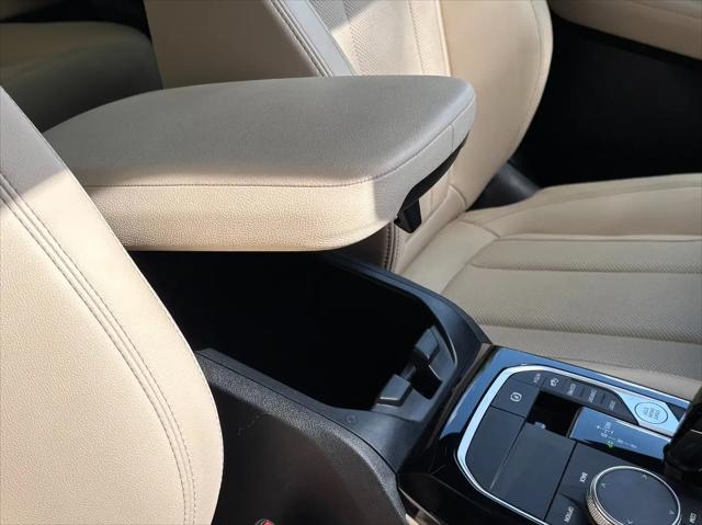 2025 BMW X4 xDrive30i