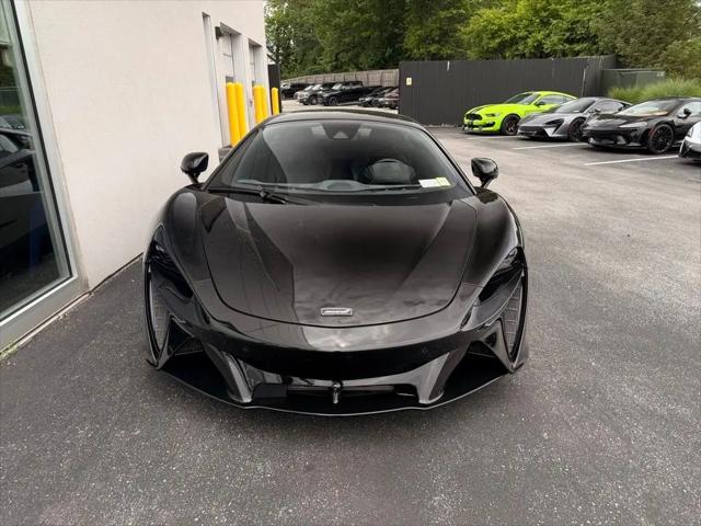 2023 McLaren Artura Performance