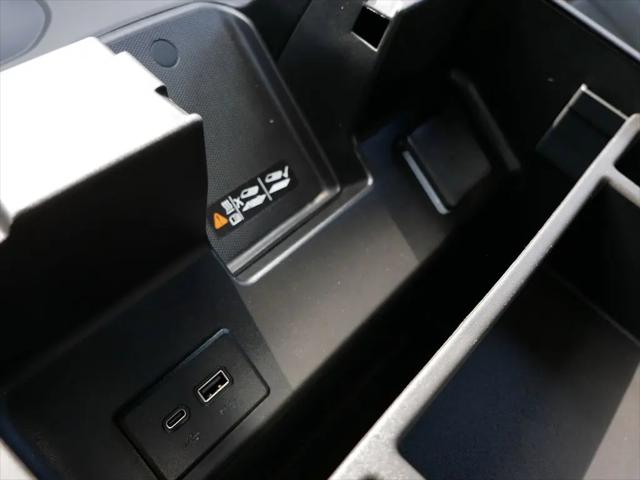 2025 GMC Sierra 2500HD Crew Cab, Standard Bed, AT4, 4WD