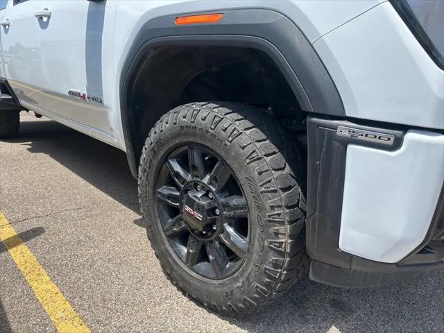 2025 GMC Sierra 2500HD Crew Cab, Standard Bed, AT4, 4WD