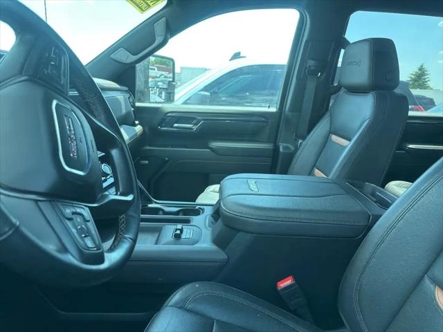 2025 GMC Sierra 2500HD Crew Cab, Standard Bed, AT4, 4WD